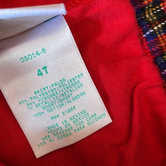 Girls 4/4T Red Plaid Skirt and Fuzzy Top - Picture 4 of 10